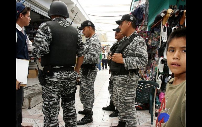 El operativo se dio en el cruce de las calles 62 y Aldama, en la Zona del Vestir Medrano. ARCHIVO  /