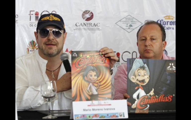 Mario Moreno Ivanova y Víctor Sotomayor durante conferencia presentan la nueva imagen del comic de Cantinflas. EL UNIVERSAL  /