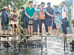 Las inundaciones en Tailandia dejan casi 600 muertos. EFE  /