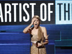 Taylor Swift,  Artista del Año en los American Music Awards. AP  /