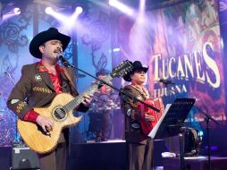 Los Tucanes de Tijuana comparten un amor y su ritmo contagioso. ARCHIVO  /