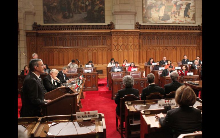 El presidente del Senado, José González Morfín durante la sesión parlamentaria México Canadá. NTX  /