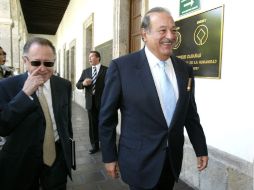 La biografía del magnate mexicano Carlos Slim, saldrá a la venta esta semana y narra episodios claves de su vida como empresario.  /