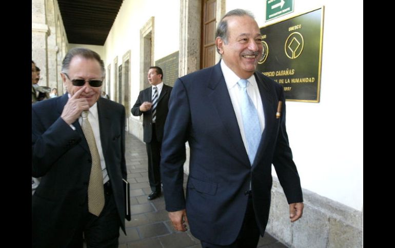 La biografía del magnate mexicano Carlos Slim, saldrá a la venta esta semana y narra episodios claves de su vida como empresario.  /