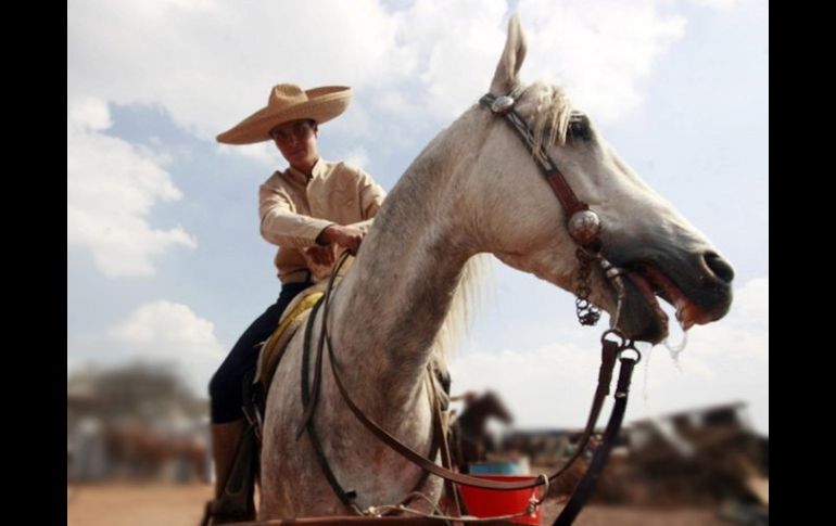 Cada año en la Cabalgata de la Fe participan alrededor de ocho mil charros. ARCHIVO  /