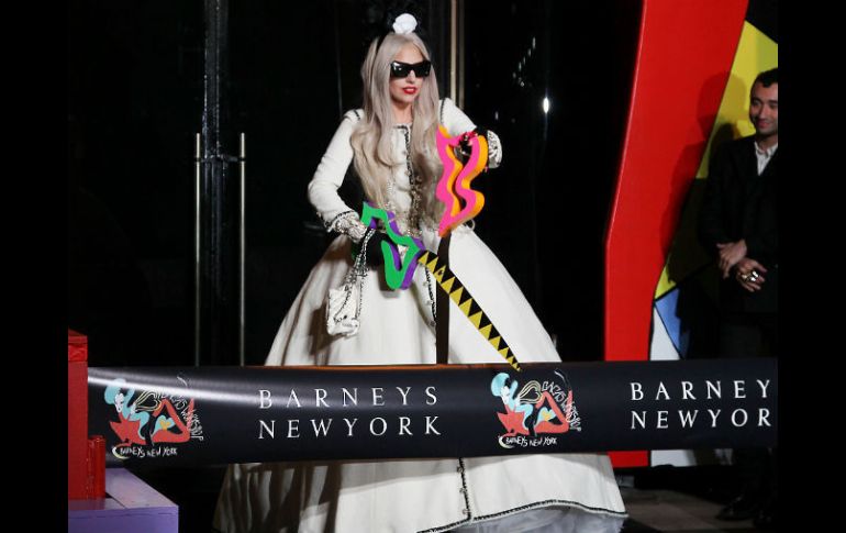 Los productos son exclusivos de una edición limitada creados en colaboración con Lady Gaga. AP  /