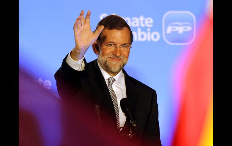 El recién electo presidente de España, Mariano Rajoy se reunió hoy con el saliente José Luis Rodríguez Zapatero.  /