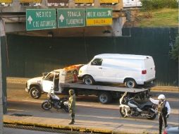 Minutos antes de las 8 de la mañana, los vehículos fueron retirados del lugar para ser investigados.  /