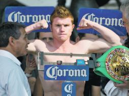 Los especialistas señalan que Saúl “Canelo” Álvarez tendrá su prueba más exigente esta noche en lo que va de su carrera. AFP  /