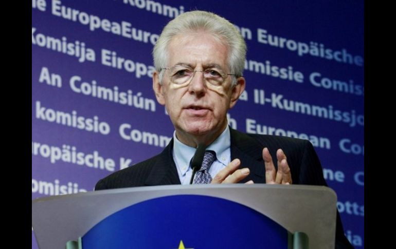 El viernes, Monti trató de imponer un poco más de calma, tras las reuniones mantenidas en Bruselas y Estrasburgo. ARCHIVO  /