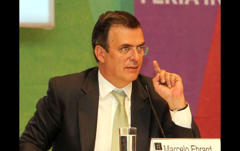 Ebrard hizo énfasis en la necesidad de invertir en educación, cambiar el sistema financiero y el sistema fiscal, entre otras cosas.  /