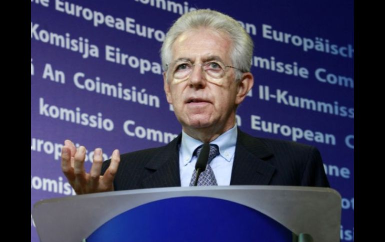 La ayuda del FMI llega justo cuando Mario Monti,primer ministro de Italia, busca restaurar credibilidad internacional.  /