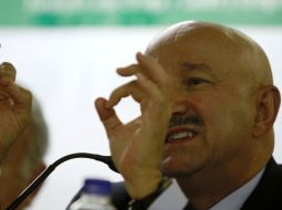 El ex presidente Carlos Salinas de Gortari dijo que se le debe dar mayor poder a los habitantes.  /