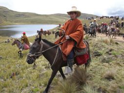 Movilización campesina cerca a las lagunas que se verían afectadas por el proyecto minero Minas Conga en Cajamarca. EFE  /