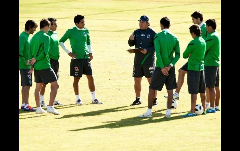 El entrendor Vucetiche prepara a su equipo para el Mundial de Clubes. MEXSPORT  /