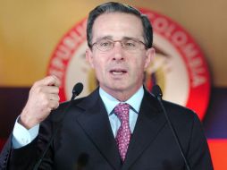 Álvaro Uribe presuntamente se reunió con adversarios de Chávez la semana pasada en Bogotá. ARCHIVO  /