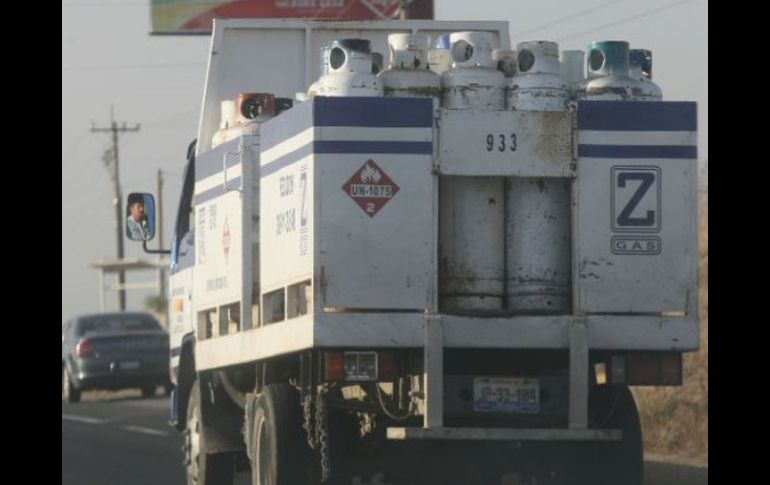 Cada mes este hidrocarburo sube entre tres y cuatro pesos en su tanque de 30 kilogramos. ARCHIVO  /