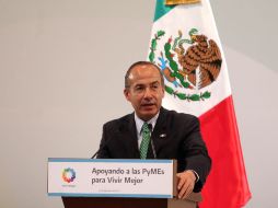 El Presidente Felipe Calderón Hinojosa viajó hoy a Caracas, Venezuela. ARCHIVO  /