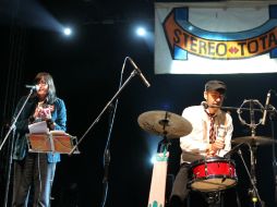 Stereo Total demostró que la barrera de los idiomas es meramente secundaria.  /