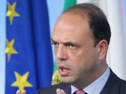 'El presidente Monti ha sido llamado para asumir decisiones nada fáciles, de esto somos conscientes', dijo Alfano  /