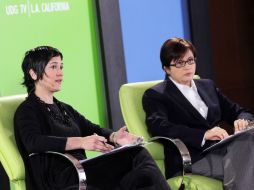 Luz María Sánchez y María Elena Meneses durante el foro TVMorfosis en el marco de actividades de la FIL.  /