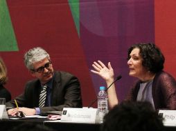 Javier Moreno y Alma Guillermoprieto, durante la exposición.  /