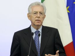 Monti presentó el plan a sindicatos, empresarios, agentes sociales y partidos políticos. REUTERS  /