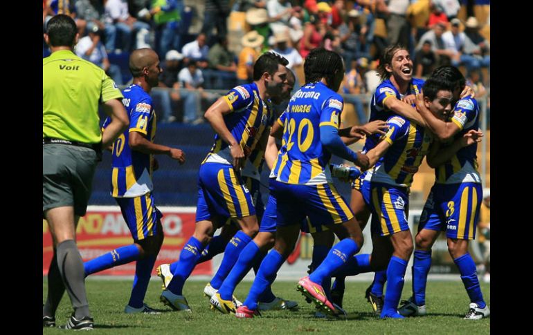 Los jugadores de la Piedad celebran el gol que los puso en la final de la Liga de Ascenso. MEXSPORT  /