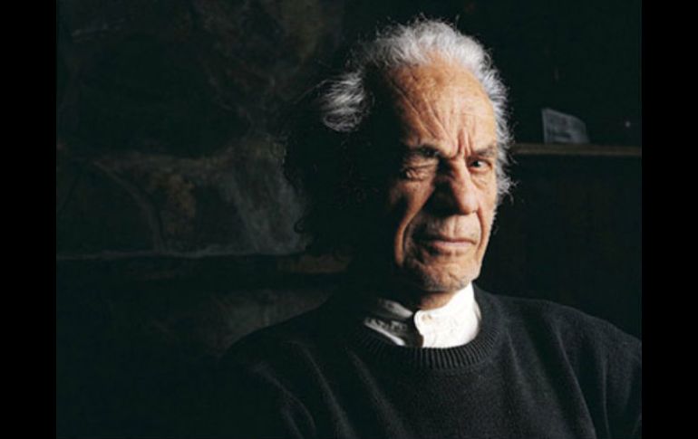 Nicanor Parra (1914) es creador de la antipoesía y uno de los poetas más importantes y leídos de su país. ESPECIAL  /