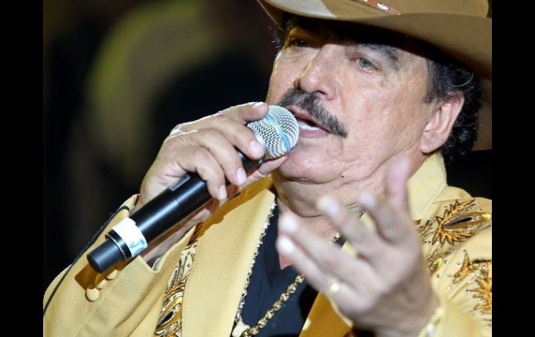 Joan Sebastian cantó para dos mil 900 niñas. ARCHIVO  /