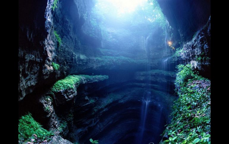 El Sótano de las Golondrinas (foto), la Cascada de Tamul y los rincones de Aquismón serán los sitios turísticos presentados. ESPECIAL  /