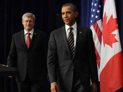 El mandatario estadounidense, Barack Obama, y el primer ministro de Canadá, Stephen Harper, se reunieron en la Casa Blanca. EFE  /