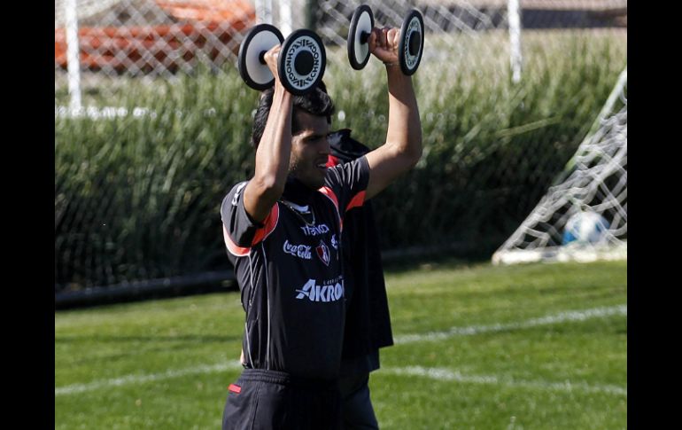 El equipo interesado en el defensa esperaría hasta que se recuperara de su lesión, posiblemente en la jornada 4 del Clausura 2012.  /