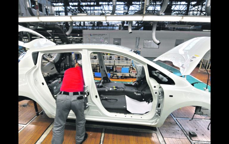 Las dos plantas ensambladoras de Nissan en México, suman una capacidad de producción de 700 mil unidades anuales. AFP  /