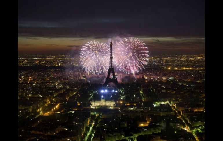 La torre Eiffel iniciará el próximo año etapa de renovación que durarán más de 12 meses. AFP  /