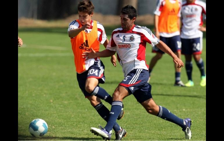 Araujo (der) aseguró que el desarrollo de la pretemporada ha sido excepcional. MEXSPORT  /