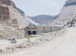 Obra de la Presa El Zapotillo, que dejará bajo las aguas a los poblados de Temacapulín, Acasico y Palmarejo en 2014.  /