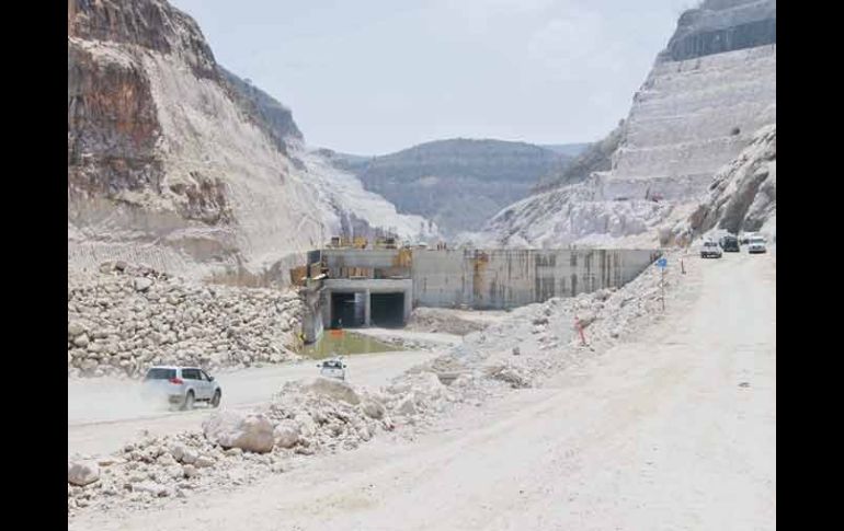 Obra de la Presa El Zapotillo, que dejará bajo las aguas a los poblados de Temacapulín, Acasico y Palmarejo en 2014.  /