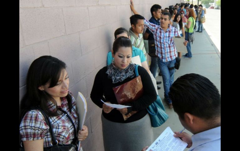 Se daría un monto de 30 días de salario mínimo a las personas que hayan perdido su empleo. ARCHIVO  /