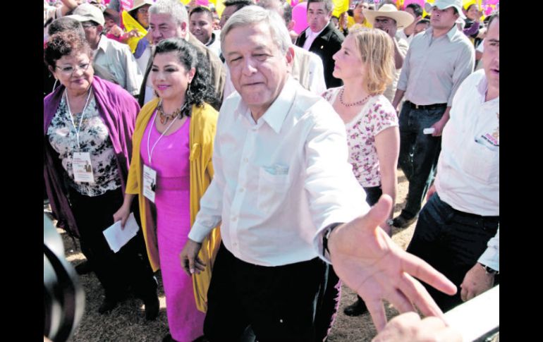 López Obrador comenzó su campaña con mítines en el Distrito Federal. NTX  /