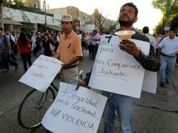 Estudiantes y representantes de la UdeG marcharon el viernes pasado, para pedir justicia por los homicidios de estudiantes.  /