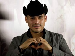 Espinoza Paz desea llenar el próximo 28 de enero la plaza de toros Monumental de la Ciudad de México. AP  /