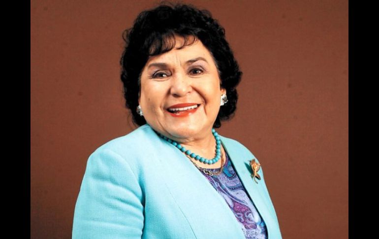 Carmen Salinas también ha sido coronada reina de los Taxistas, de la Limpia, de los Voceadores y de los Diablos Rojos. EL UNIVERSAL  /