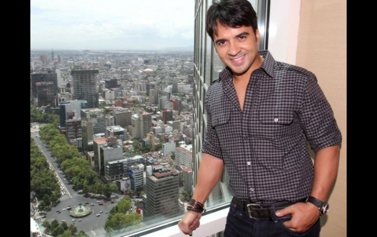 Luis Fonsi comienza a disfrutar de esta nueva etapa en su vida. EL UNIVERSAL  /