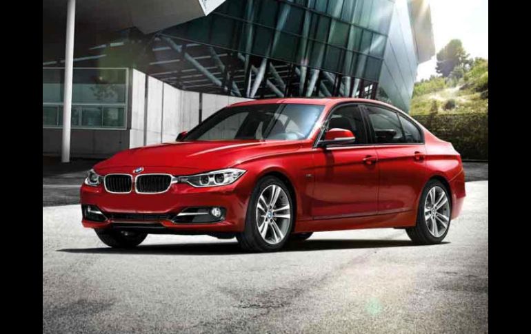 El Serie 3 2012, será uno de los lanzamientos más importantes del próximo año para BMW. ESPECIAL  /