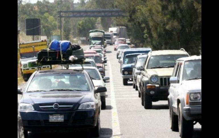 Al consultar los canales oficiales los paseantes pueden evitar puntos conflictivos así como accidentes. ARCHIVO  /