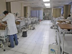 El médico responsable menciona que aún faltan muchos meses para la recuperación total del joven.  /