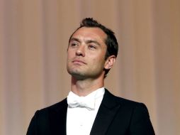 Jude Law y Keira Knightey protagonizan Anna Karenina. ARCHIVO  /