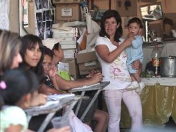 El programa Oportunidades brinda capacitación y apoyos económicos a familias de escasos recursos. ARCHIVO  /