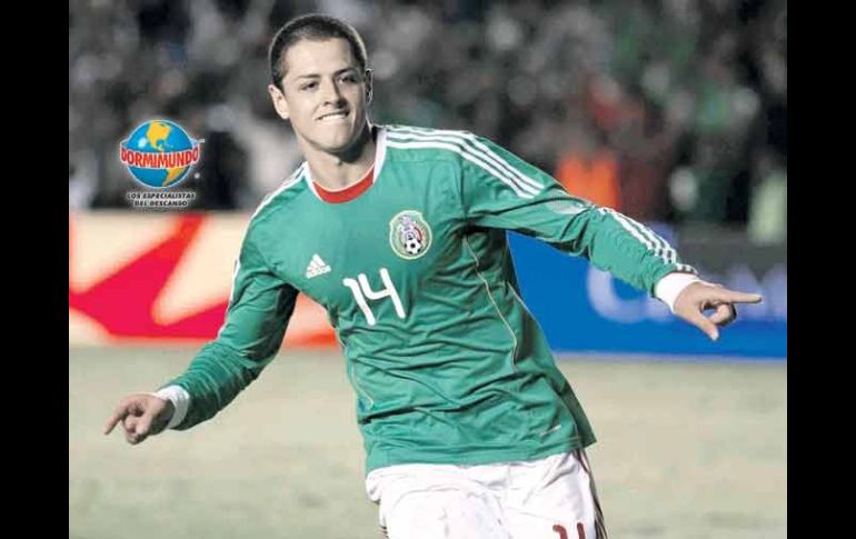 Javier Hernández ganó la Copa Oro con el Tri y conquistó el título de la Premier con el Manchester United este año. MEXSPORT  /